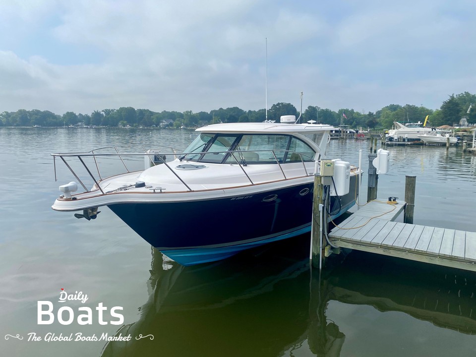 2012 Tiara Yachts 3100 for sale. View price, photos and Buy