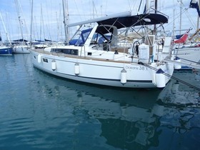 2017 Beneteau Oceanis 38.1 на продаж