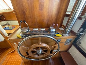 Купить 1986 Symbol Cockpit Moyoryacht