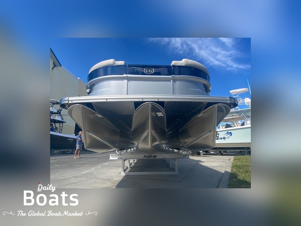2020 Avalon Luxury Pontoons 27' Excalibur Twin Elite for sale. View