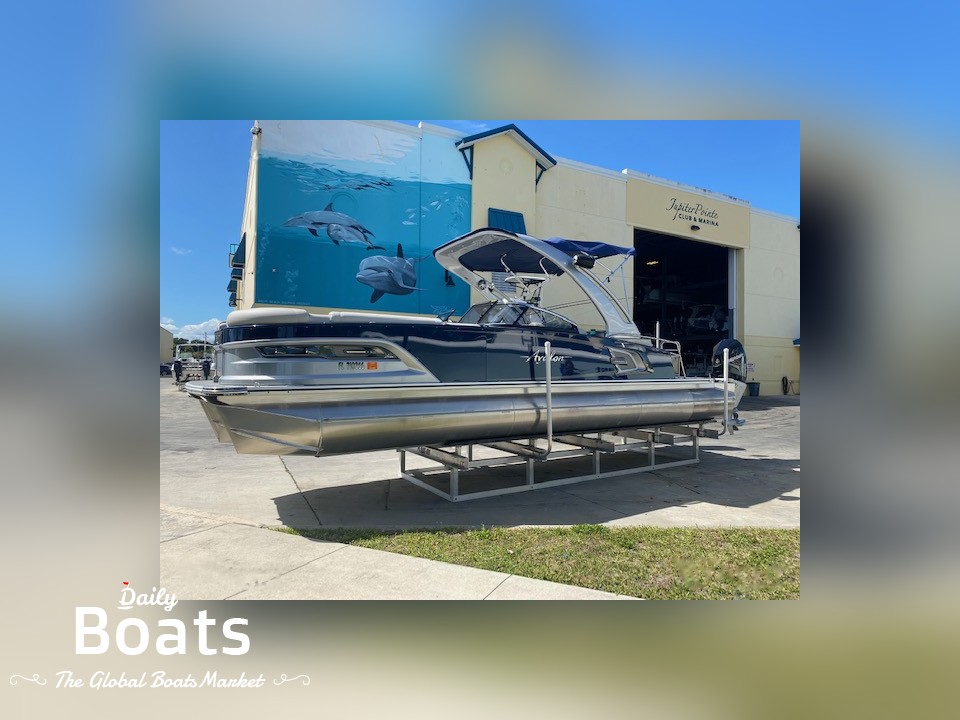 2020 Avalon Luxury Pontoons 27' Excalibur Twin Elite for sale. View