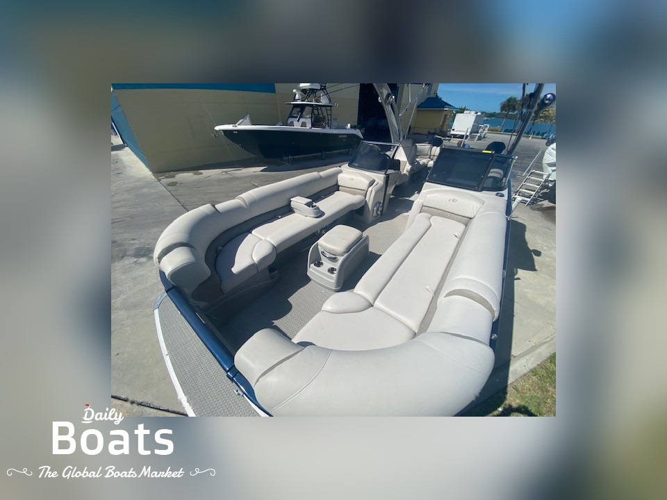 2020 Avalon Luxury Pontoons 27' Excalibur Twin Elite for sale. View