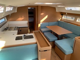 2022 Jeanneau Sun Odyssey 490