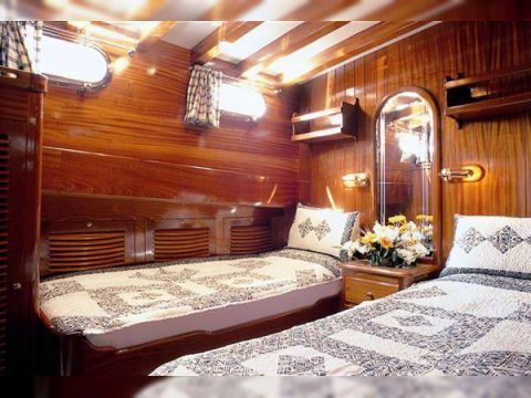 Rent 2000 Gulet / Ketch