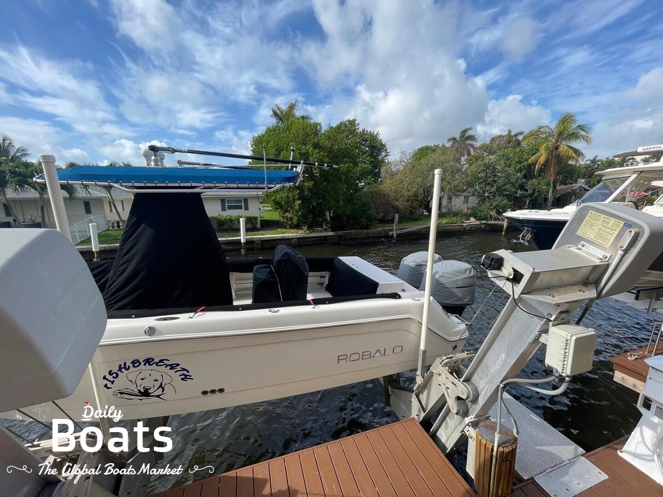 2004 Robalo R260 Center Console for sale. View price, photos and Buy ...