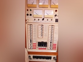 1987 Hylas Center Cockpit