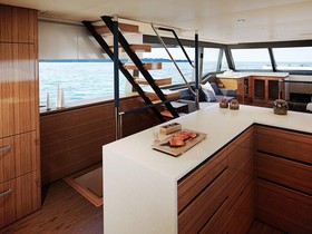 2022 Riviera 78 Motor Yacht Enclosed Bridge Deck til salgs
