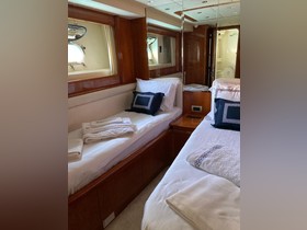 2000 Azimut 85