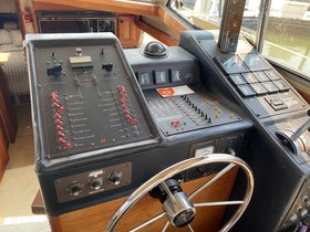 Köpa 1986 Bayliner Motor Yacht 3870