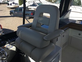 2022 Boston Whaler 405 Conquest