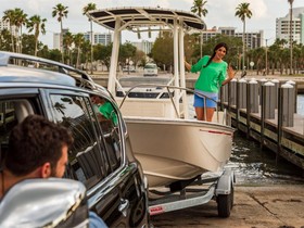 2022 Boston Whaler 190 Montauk na sprzedaż