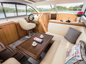 2023 Haines 320 Aft Cabin