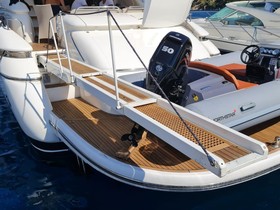 Buy 2000 Sunseeker Manhattan 84