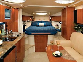 2008 Cruisers Yachts 330 Express eladó