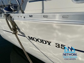 1993 Moody 35