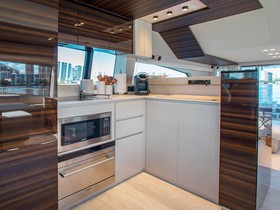 Купити 2022 Ferretti Yachts 670