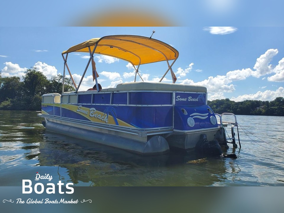 2005 Odyssey Pontoons 2502Tt I/O for sale. View price, photos and Buy