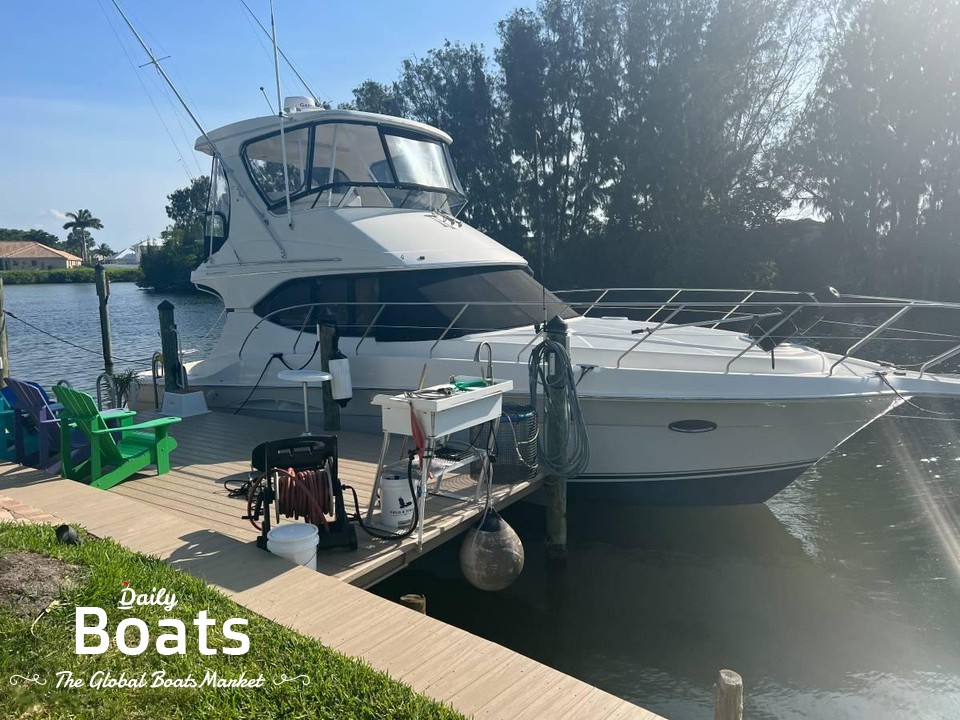 2005 Silverton 38 Convertible for sale. View price, photos and Buy 2005