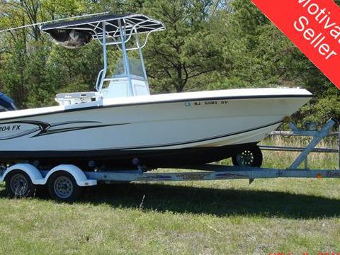 Angler 204 Center Console