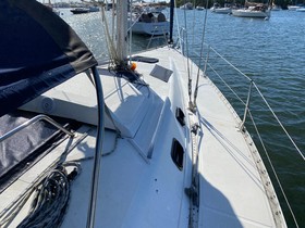 1987 Hunter 37