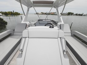 2021 Cruisers Yachts Cantius Flybridge