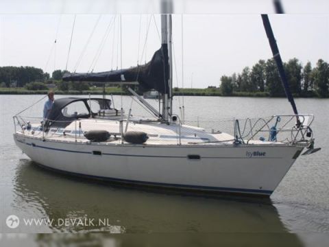 Bavaria 37