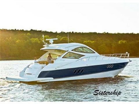 Cruisers Yachts 540 Coupe