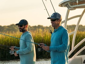 2022 Sailfish 245 Dc