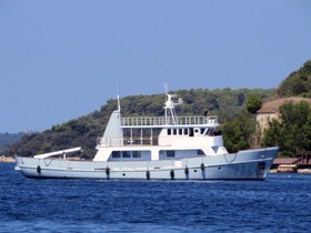 Custom Expedition Yacht