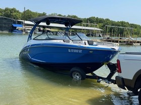 2019 Yamaha Boats 242 X E-Series