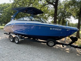 Купити 2019 Yamaha Boats 242 X E-Series