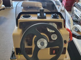 Kupiti 2019 Tracker Bass Buggy 18 Dlx