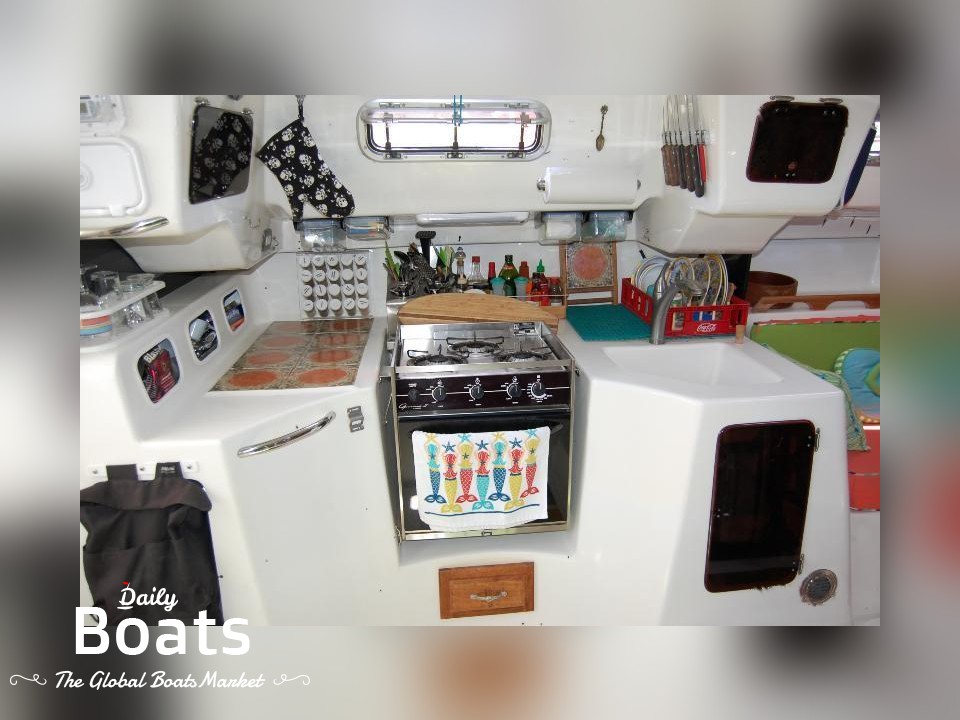 1984 MacGregor 65 Pilothouse for sale. View price, photos and Buy 1984