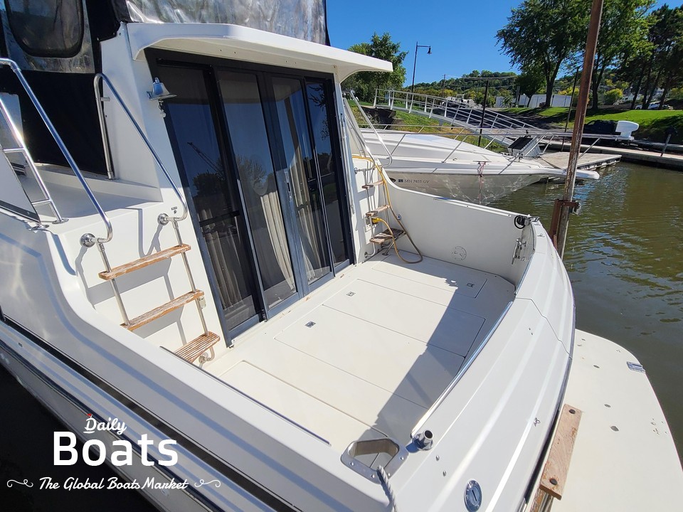 1987 Carver 32 Mariner for sale. View price, photos and Buy 1987 Carver