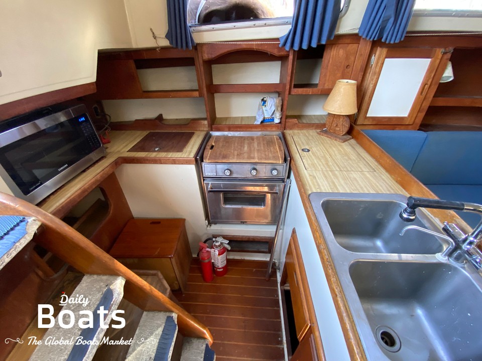 1984 Catalina 36 for sale. View price, photos and Buy 1984 Catalina 36