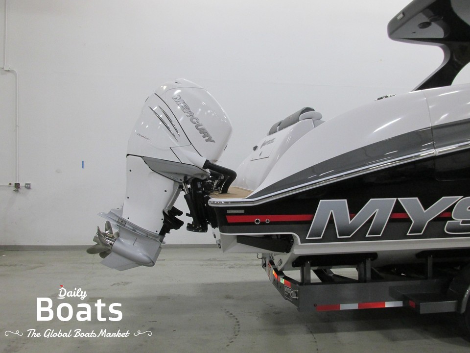 2016 Mystic Powerboats M4200 for sale. View price, photos and Buy 2016