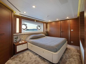 2011 Ferretti Yachts Custom Line 124 til salg