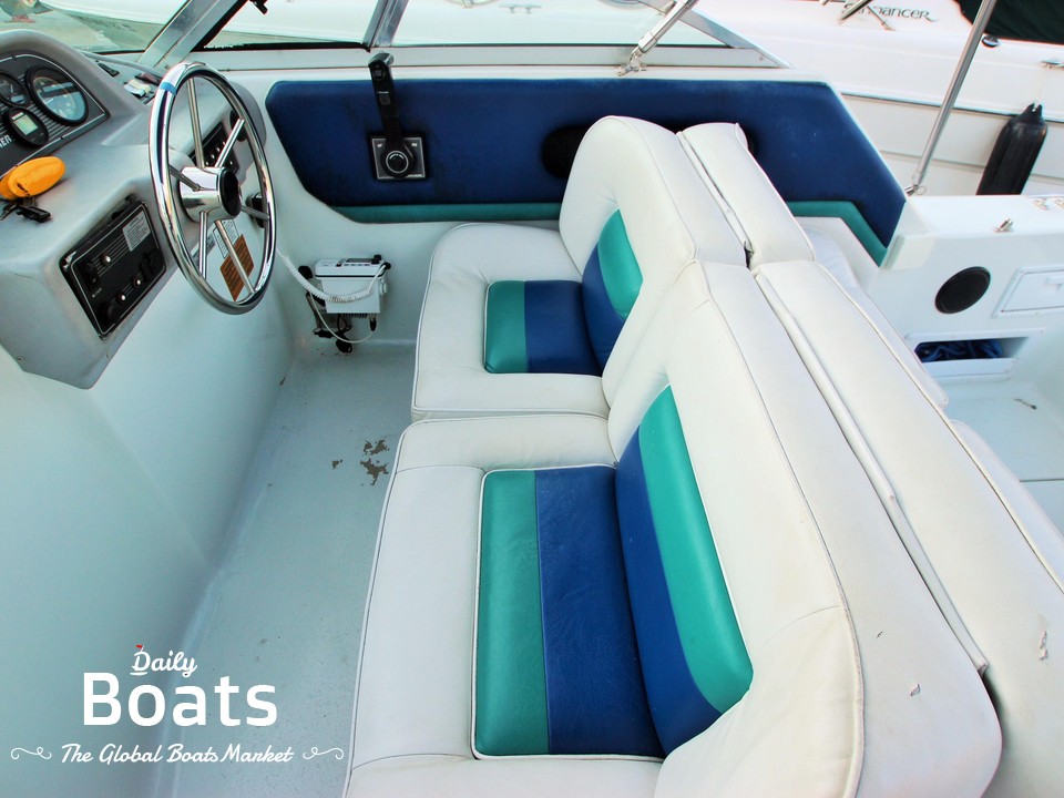 1992 Rinker 235 Fiesta Vee for sale. View price, photos and Buy 1992 ...