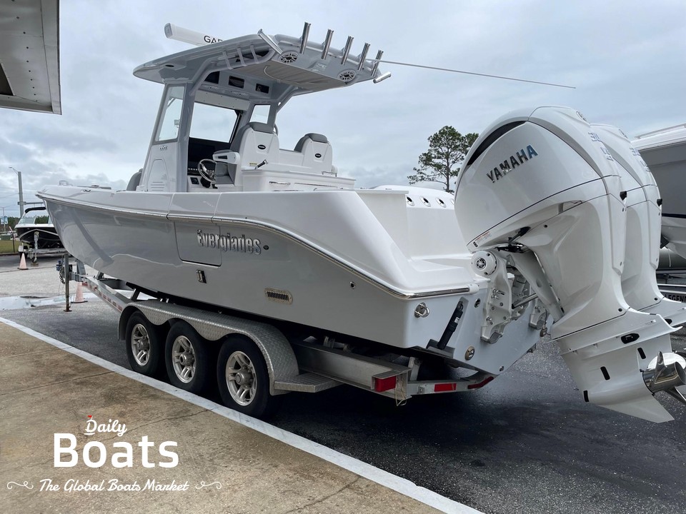 2022 Everglades 295 Center Console for sale. View price, photos and Buy
