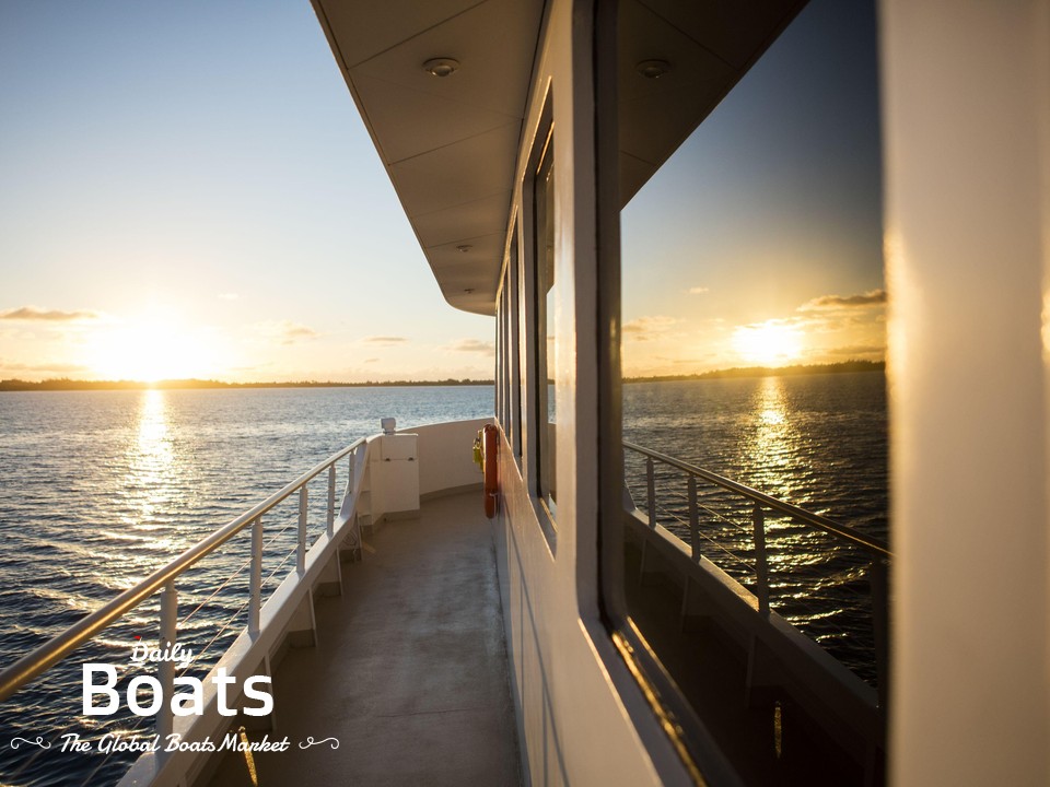 1986 Catamaran Mini Cruise Ship for sale. View price, photos and Buy