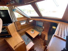 Купить 1987 Jefferson Cockpit Motoryacht