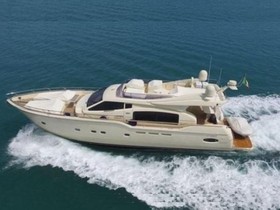 Ferretti Yachts 690