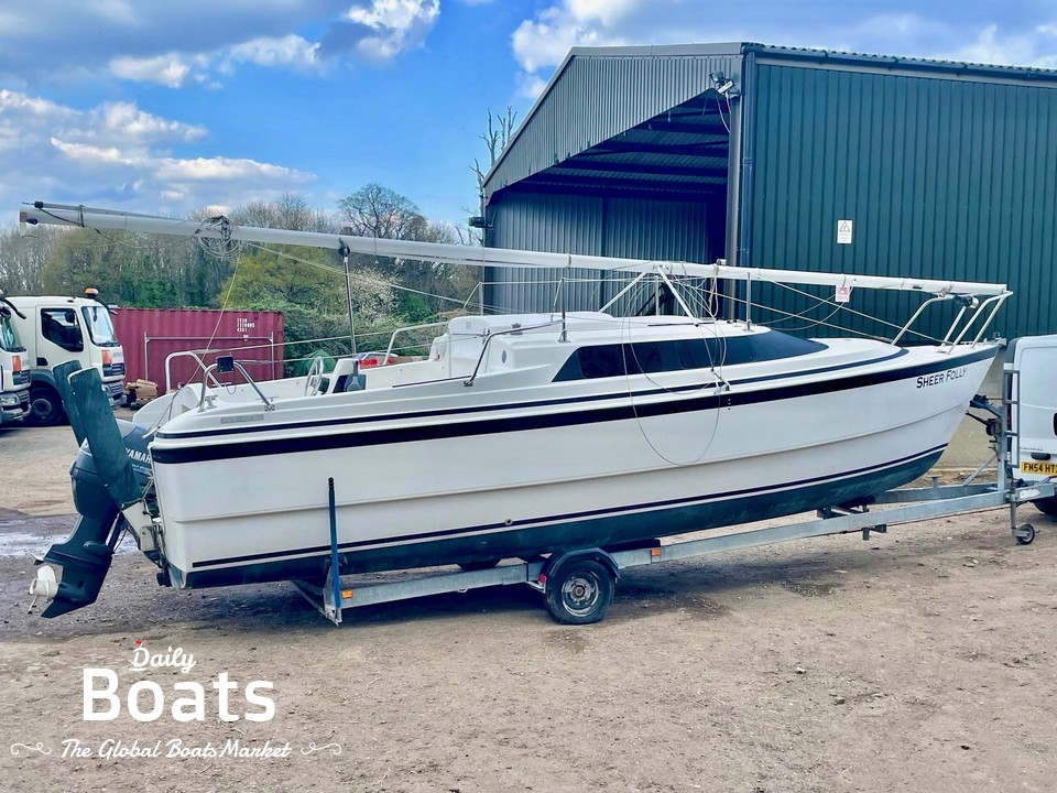 2000 MacGregor 26X Powersailer for sale. View price, photos and Buy