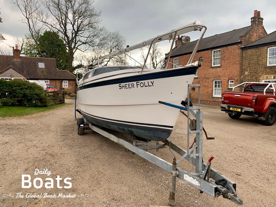 2000 MacGregor 26X Powersailer for sale. View price, photos and Buy