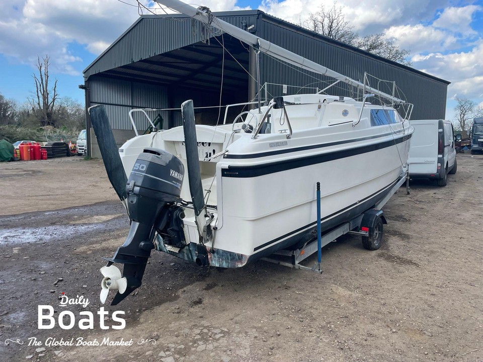 2000 MacGregor 26X Powersailer for sale. View price, photos and Buy