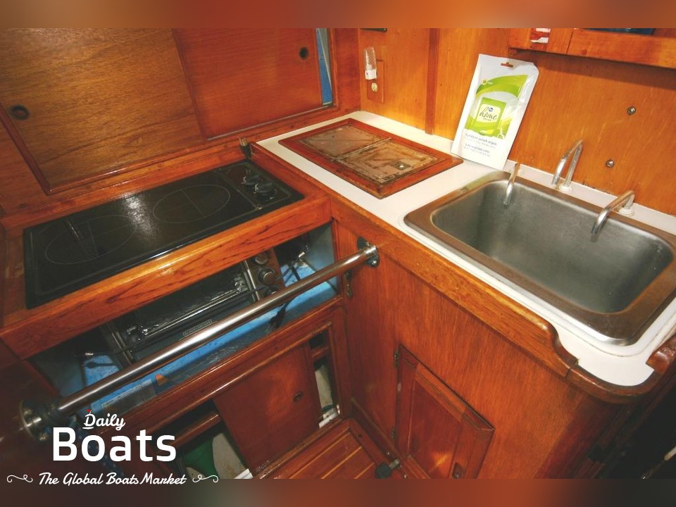 1982-ericson-33-sloop-for-sale-view-price-photos-and-buy-1982-ericson