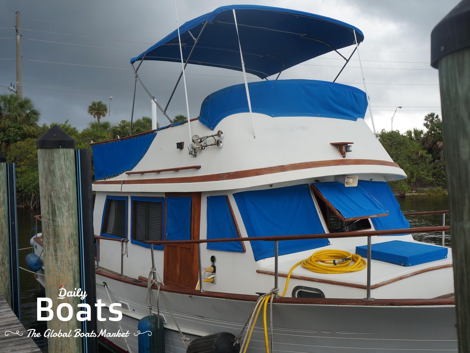 1981 Albin Double Cabin