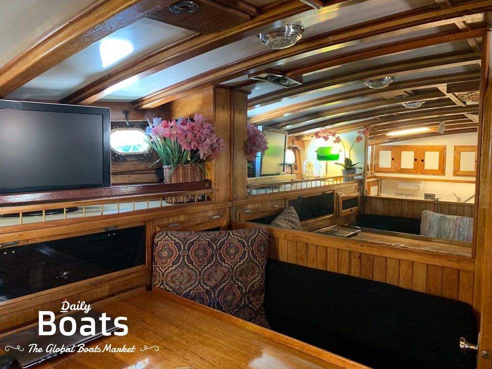 1980 Brewer Pilot House 46 for sale. View price, photos and Buy 1980