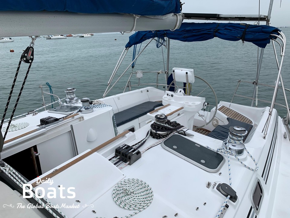 1995 Moorings 445 for sale. View price, photos and Buy 1995