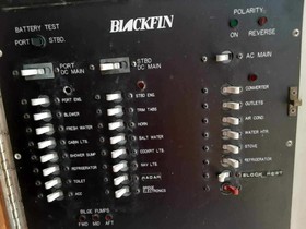 Osta 1990 Blackfin Combi 29